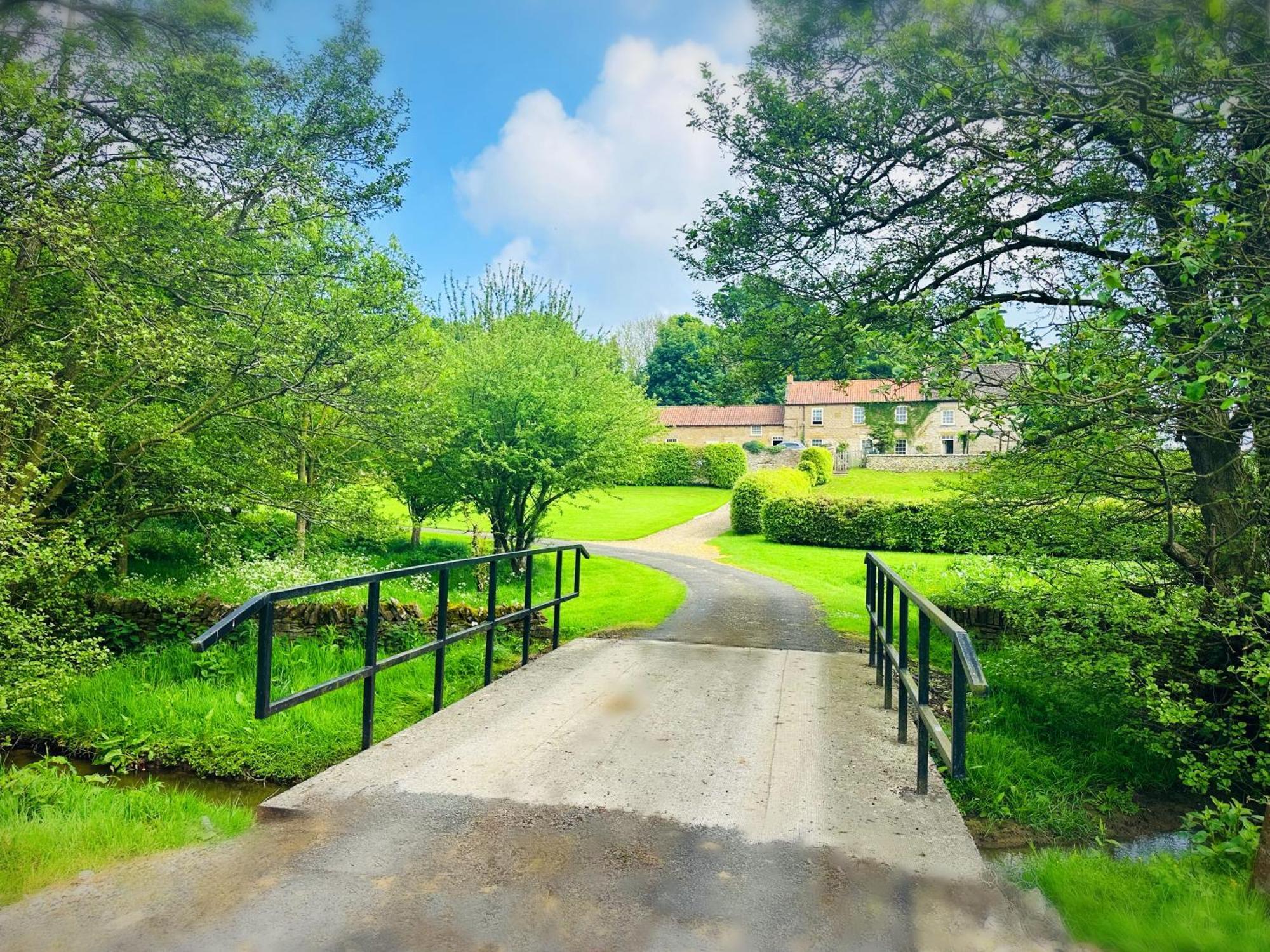 Old Orchard Cottage, Wykeham Scarborough Ngoại thất bức ảnh